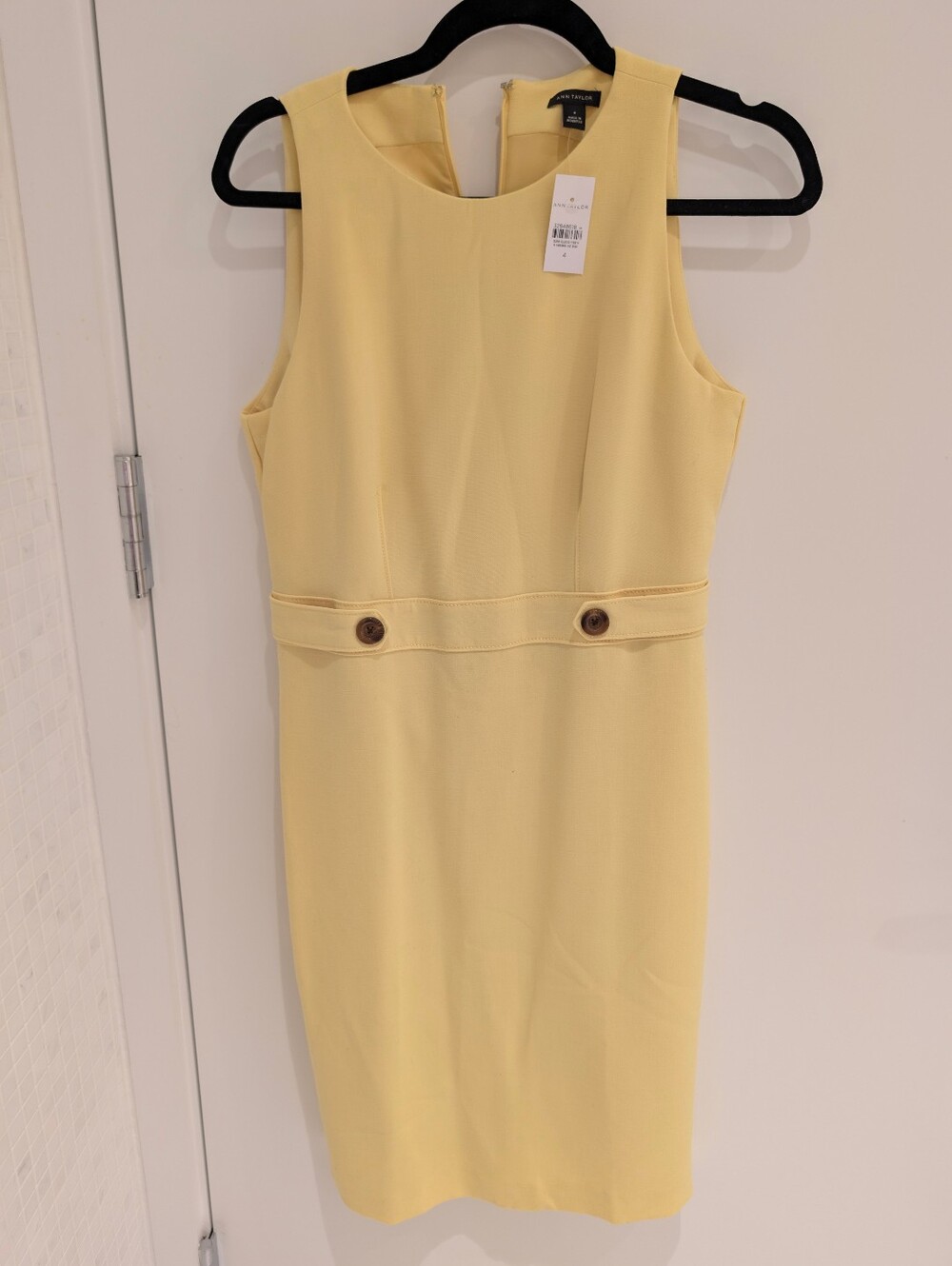 Ann Taylor Pale Yellow Sleeves Dress